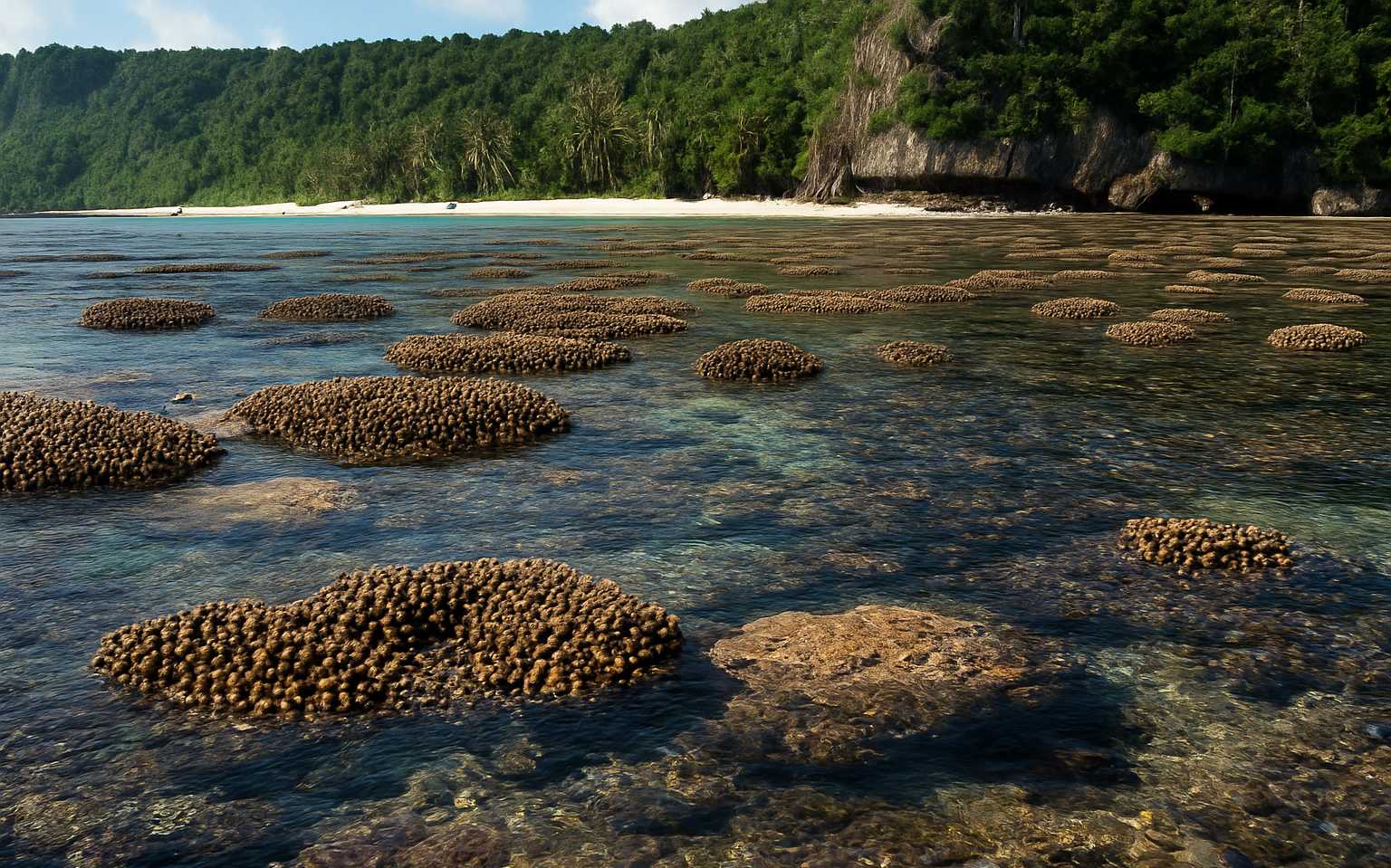 Strand-i-Guam-esta-1